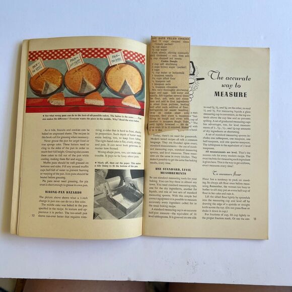 Vintage 1947 Cookbook Learn to Bake from General Foods Paperback - Picture 5 of 15
